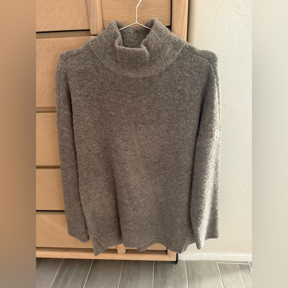 Abercrombie brown mock neck sweater